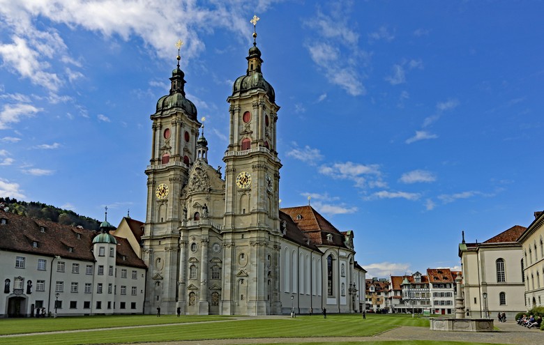 Foto der Stiftkirche in St. Gallen in der Region Ost