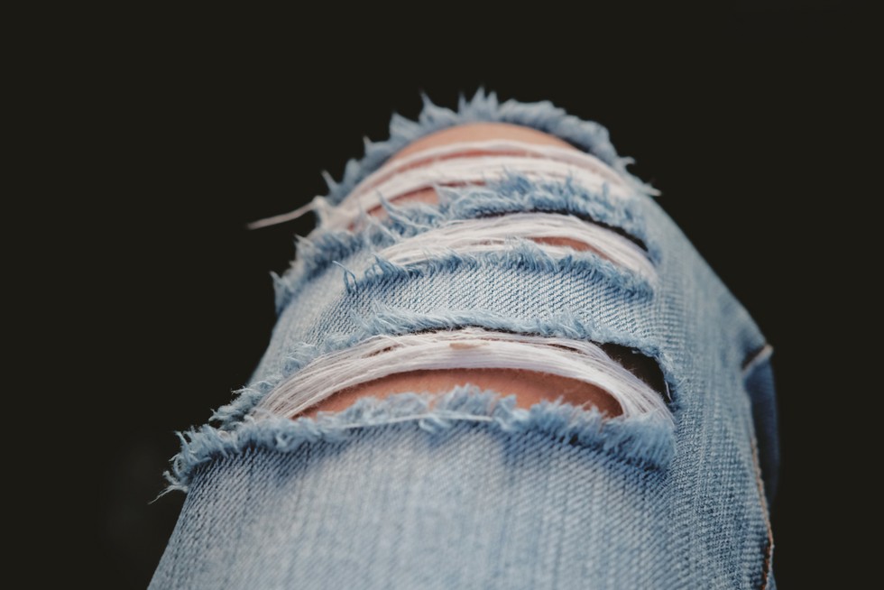 Procure Swiss Magazin Artikel Benimm statt Denim: Kleider machen Leute