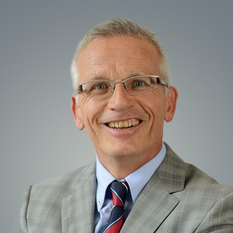Referent Peter Hutzler